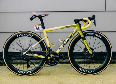 The first African to lead the Tour de France Femme deserves a special bike, and that's why Kim Le Court is riding a yellow Specialized S-Works Tarmac SL8
