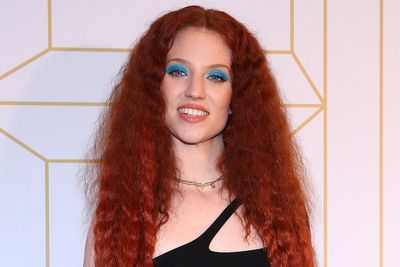 Jess Glynne condemns the White House for using her viral song