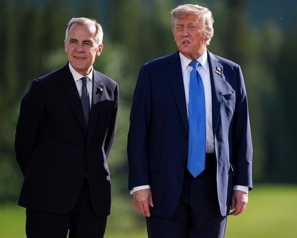 Trump signs order increasing tariffs on Canadian goods from 25% to 35%