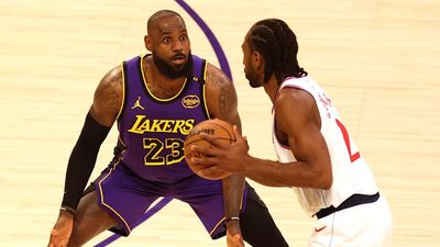 LeBron James's Workout at Clippers-Branded Facility Is Not What It Seems