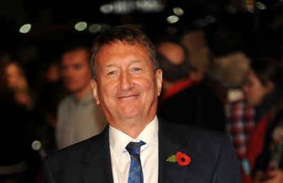 Steven Knight to write James Bond film