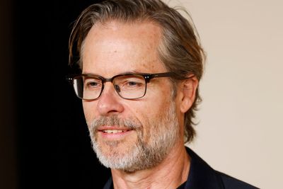 Guy Pearce thought he’d ‘killed’ James Cromwell with gun on LA Confidential set