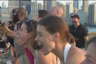 Chicago residents finds release through collective screaming sessions