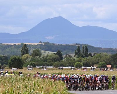 Tour de France Femmes 2025: Squiban storms to another win on stage seven – as it happened