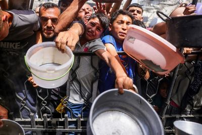 US Envoy Visits Gaza Sites As UN Says Hundreds Of Aid-seekers Killed