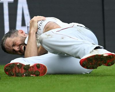Chris Woakes expected to miss Ashes and faces surgery after shoulder injury