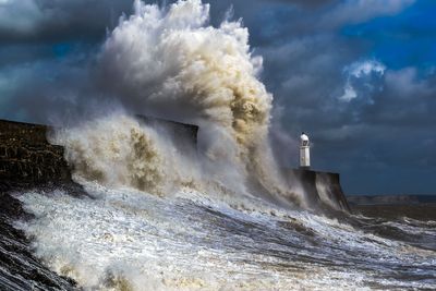 Winds of up to 85mph to buffet UK as Storm Floris hits