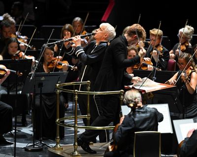BBCPhil/Weilerstein/Fröst; Arvo Pärt at 90 review – star clarinettist captivates and delights