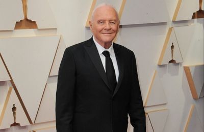 Sir Anthony Hopkins teases Kim Kardashian with Hannibal Lecter dinner invite