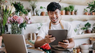 Are You Smart Enough To Turn Your Side Gig Into a Profitable Full-Time Job? Take This Quiz To Find Out