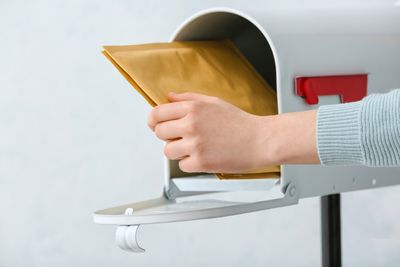 You Might Be Breaking Federal Law Just by Mailing These 5 Things