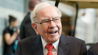 5 Reasons Why Warren Buffett Says Your Kids Should Have a Say in Your Will