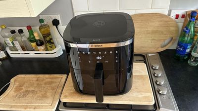 Bosch Series 6 Air Fryer review: fast, affordable and versatile