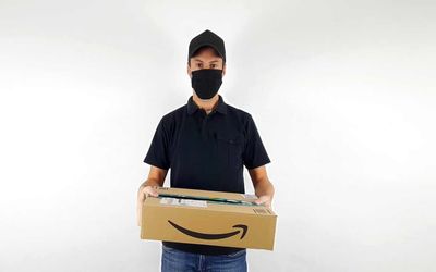 Amazon Falls on Fears That AWS Is Losing Market Share: Should You Buy the AMZN Stock Dip Here?