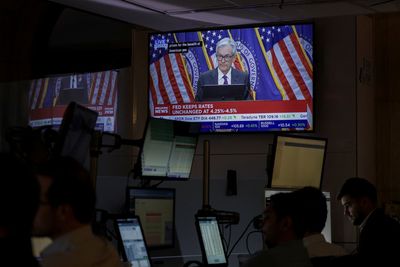 Trump calls on Fed board to take control from Powell over interest rates