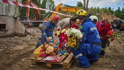 Kyiv observes official day of mourning for 31 killed in Russian missile and drone strikes