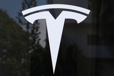 Tesla must pay $329 million for a deadly crash involving Autopilot, jury says
