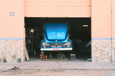 8 Things Men Store in the Garage That Attract Burglars