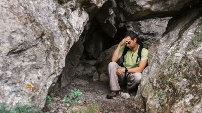 Getting cliffed out: stay safe and steer clear of this worst-case hiking scenario with our expert guide