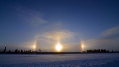 Stunning 'sun dogs' could sparkle in alien skies, James Webb Space Telescope suggests
