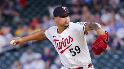 Phillies Manager Classily Let Newly-Acquired Jhoan Duran Take Jersey Number