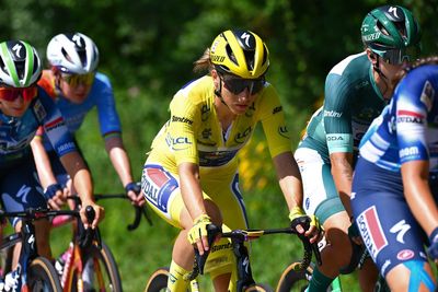 'I got completely blocked by two FDJ riders' - Kim Le Court-Pienaar hangs on to yellow jersey with wicked descent at Tour de France Femmes