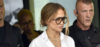 Jennifer Lopez delivers a masterclass in city break style in this fit and flared skirt and breezy blouse