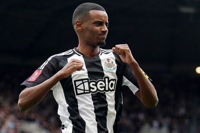 Eddie Howe admits Alexander Isak situation is ‘far from ideal’