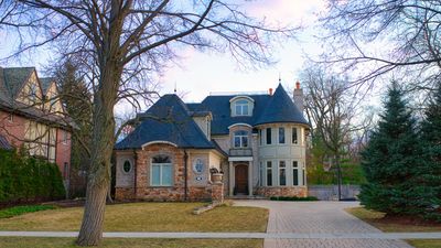 12 Midwest Cities Where Rent Costs 30% or Less of a Middle-Class Income