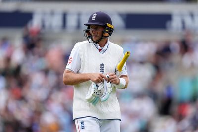 Stuart Broad hits back at David Warner after ‘surfboard’ jab at Joe Root