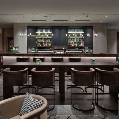 Easy Escapes: Milan's Hidden Luxury—From Lake Como Day Trips to Aperitivo Hours at Hilton
