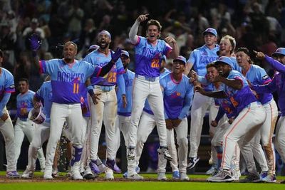 Rockies tie franchise record for biggest comeback