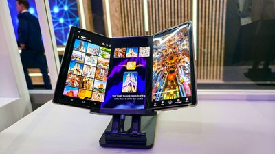 News Weekly: Samsung's trifold lands this year, Ray-Ban Meta glasses sales soar, massive Pixel 10 leak, and more