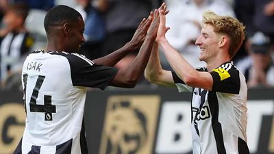 ‘I Understand’—Anthony Gordon Empathises With Alexander Isak Over Liverpool Interest