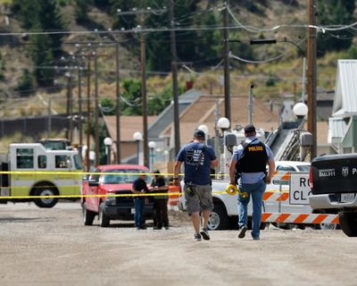 Police continue to search for Montana gunman who killed four people in a bar