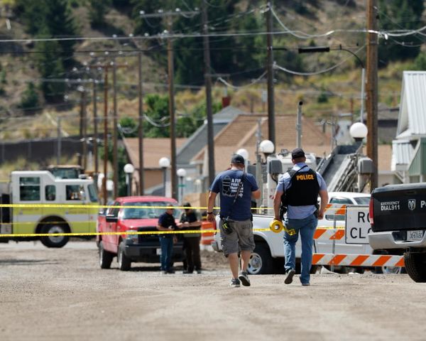 Police continue to search for Montana gunman who killed four people in a bar
