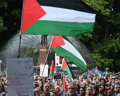 100,000 people came out to march across Sydney Harbour Bridge, police say – as it happened