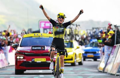 Tour de France Femmes stage 8: Pauline Ferrand-Prévot smashes competition on Col de la Madeleine to win queen stage and move into overall lead