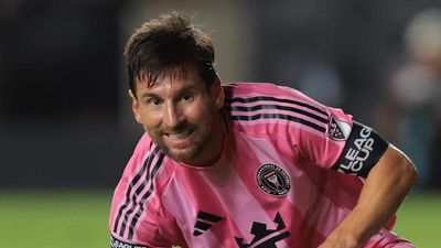 Lionel Messi Suffers Injury in First Half of Inter Miami vs. Necaxa, Exits Leagues Cup Match