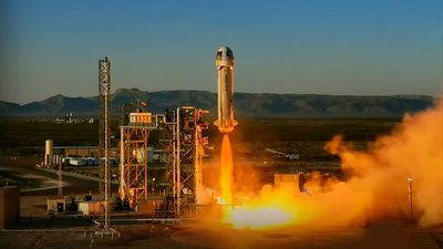Blue Origin launches crypto billionaire Justin Sun and 5 other people to suborbital space (video)