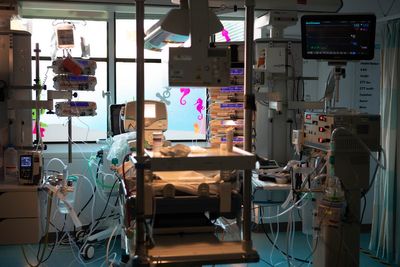 Great Ormond Street Hospital surgeons forced to use mobile phone torches during surgery after power cut