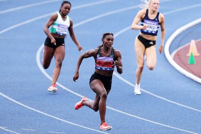 Dina Asher-Smith sets championship record to seal 200m title at British nationals