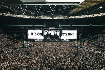 Call for witnesses after man dies at Oasis reunion show