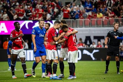 Manchester United 2-2 Everton: Bryan Mbeumo impresses on debut as Mason Mount nets beauty