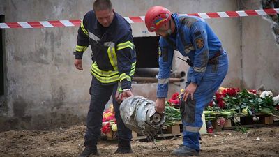 Russia's strikes cause fires and injuries in Odesa and Dnipropetrovsk
