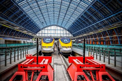 Warning to tourists as power outage cancels Eurostar journeys