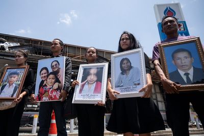 Thailand and Cambodia hold high-stakes border talks in Malaysia amid fragile ceasefire