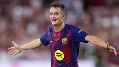 Barcelona ‘Approached’ by Premier League Giants Over Midfielder Sale