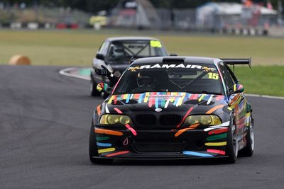 Stripes star as Crowhurst wins special BMW 3 Series celebration race