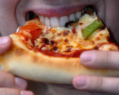 Home cooking and minimally processed foods best for weight loss, study finds